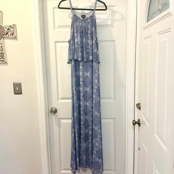 Torrid Medallion print jersey maxi dress 2 Paisley Blue White - Picture 1 of 8